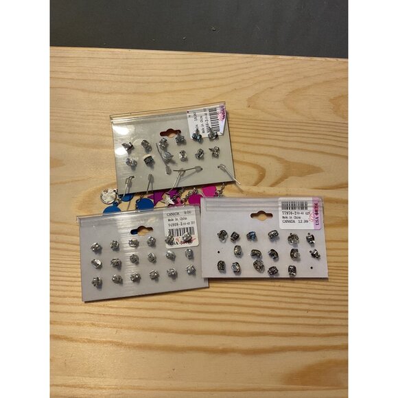 Claires Earring Set Assorted Styles & Colors Sensitive Solutions Jewelry - Picture 5 of 5